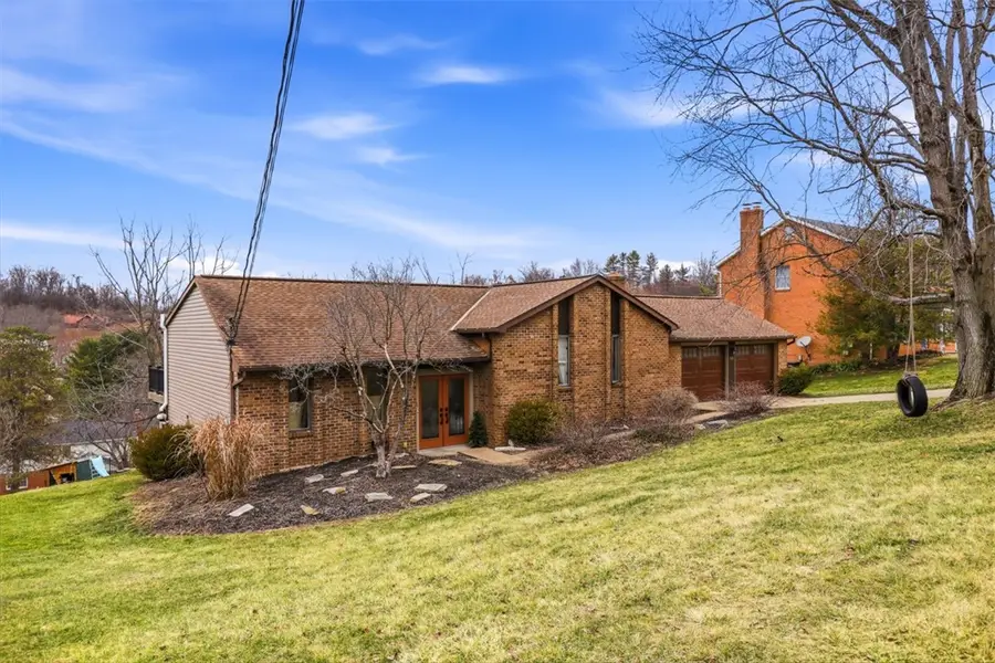 552 Center Church Rd, Canonsburg, PA 15317 - #2