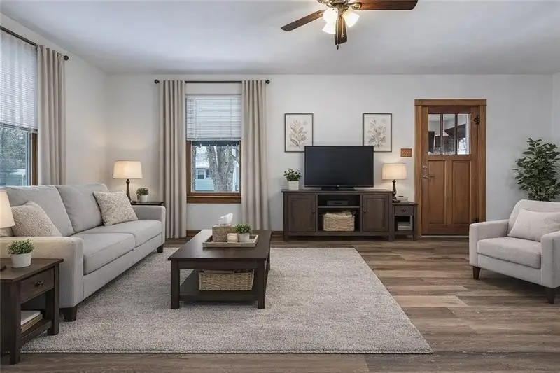 3518 7th Ave, Beaver Falls, PA 15010 - #2