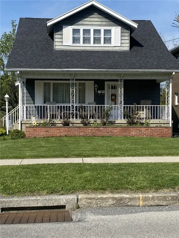 523 N Main St, Masontown, PA 15461