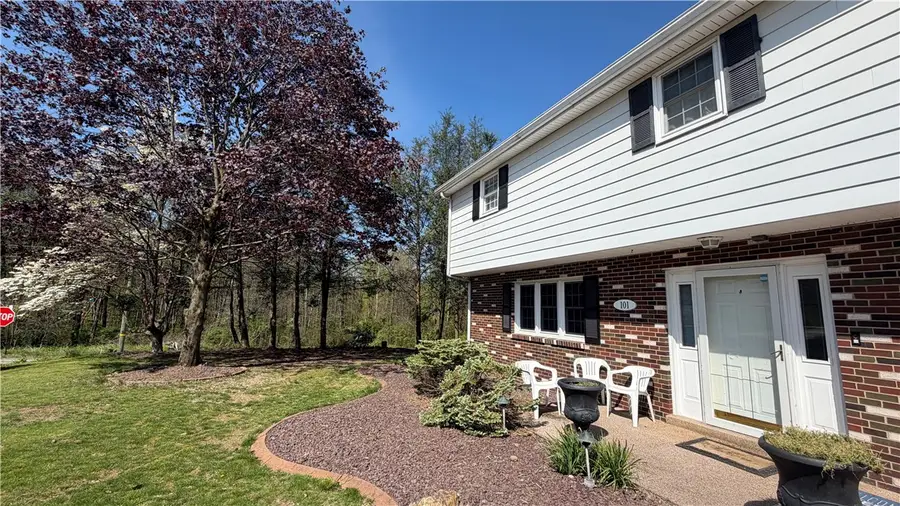 101 Kemar Dr, Butler, PA 16002 - #2