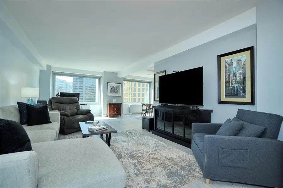 320 Fort Duquesne Blvd #7M, Pittsburgh, PA 15222 - #2