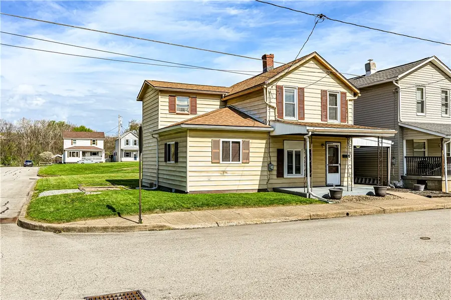 4 Miller St, Latrobe, PA 15650 - #3