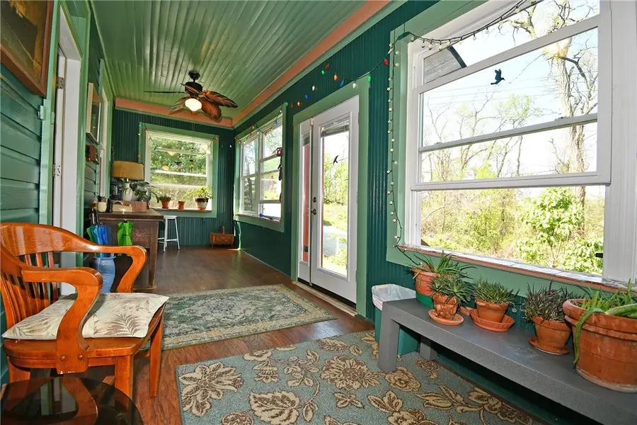 1521 Napoleon, Pittsburgh, PA 15216 - #3