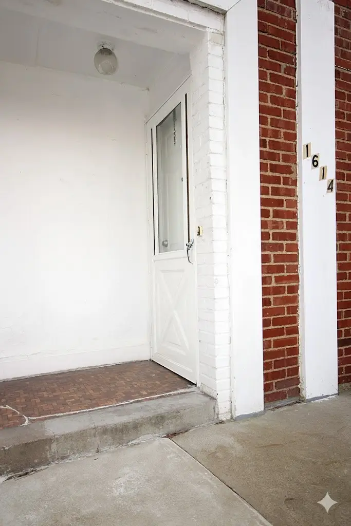 1614 Bevan Rd, Pittsburgh, PA 15227 - #2