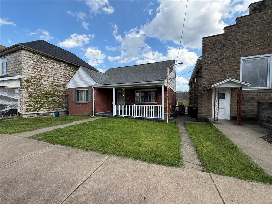 528 E 8th Ave, Tarentum, PA 15084 - #2