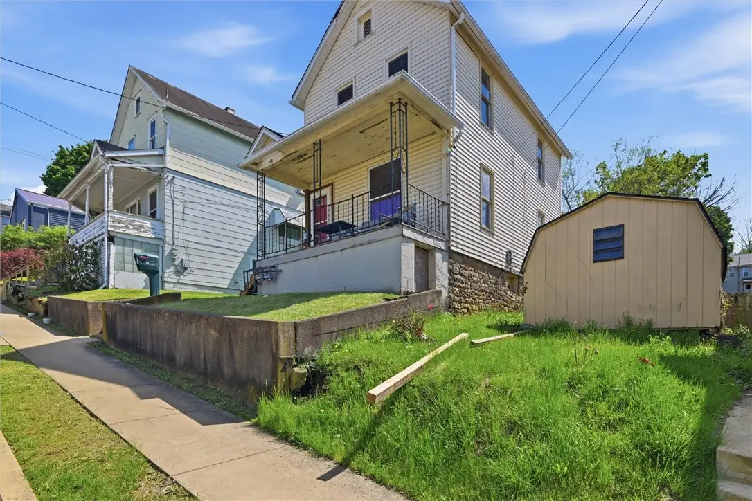 205 Lowell St, Vandergrift, PA 15690 - #1