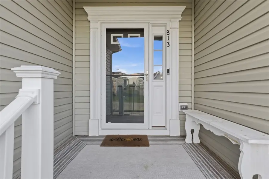 813 Curtman Ct, New Kensington, PA 15068 - #2