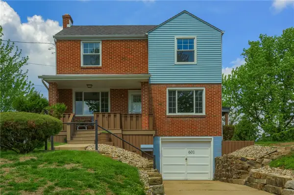 601 Lochinvar Dr, Pittsburgh, PA 15237