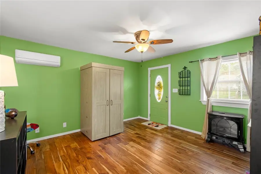 233 N 18th Avenue, New Brighton, PA 15066 - #3