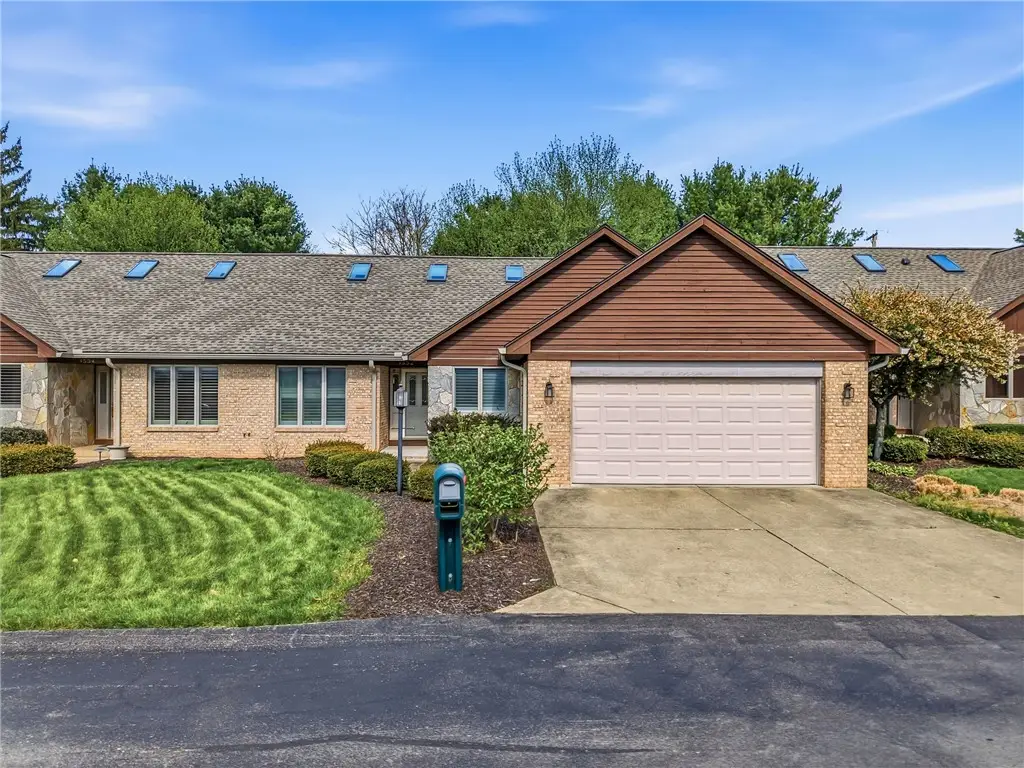 1552 Juniper Ct, Hermitage, PA 16148 - #1