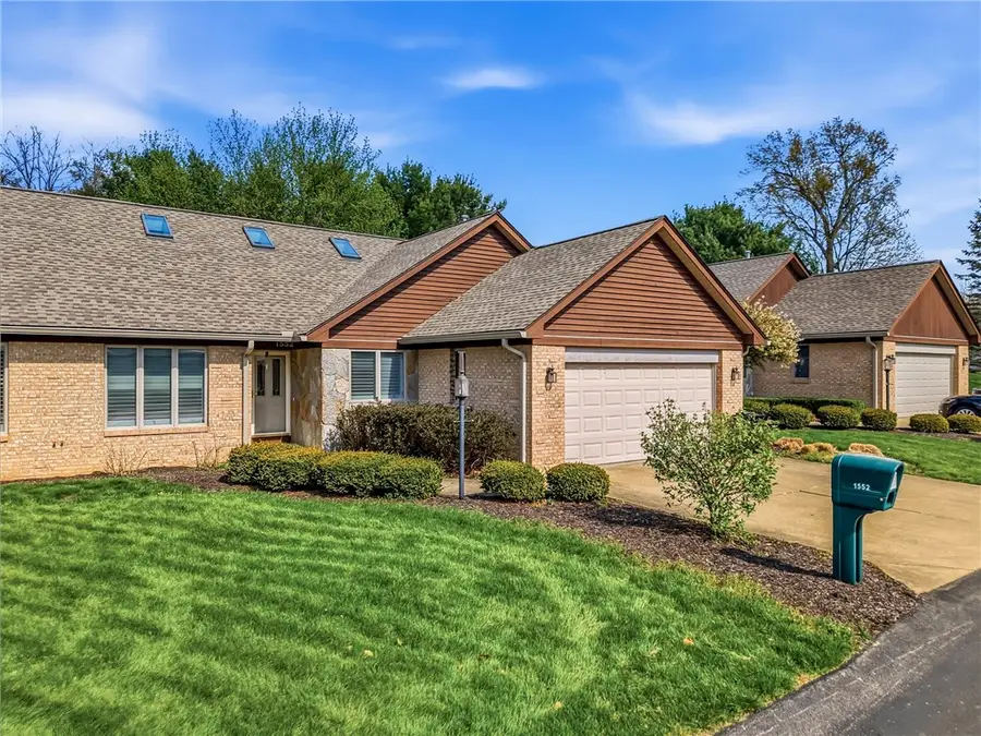 1552 Juniper Ct, Hermitage, PA 16148 - #2