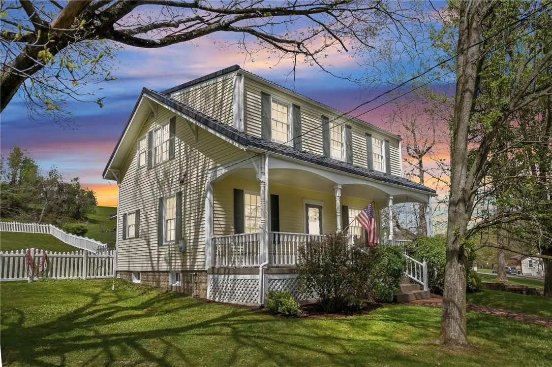 5564 Kings School Rd, Bethel Park, PA 15102 - #1