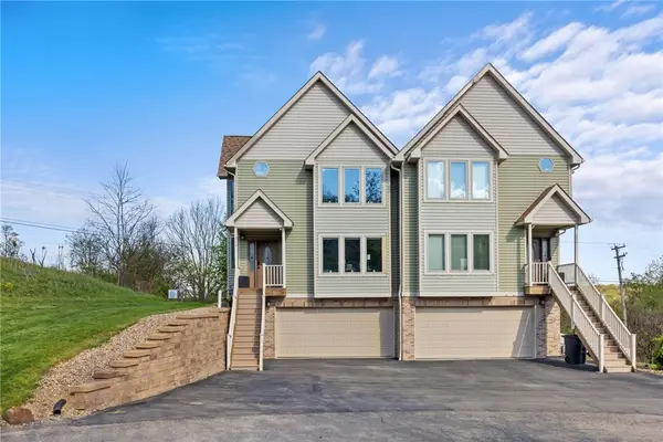 372 Cherokee Dr, Beaver Falls, PA 15010