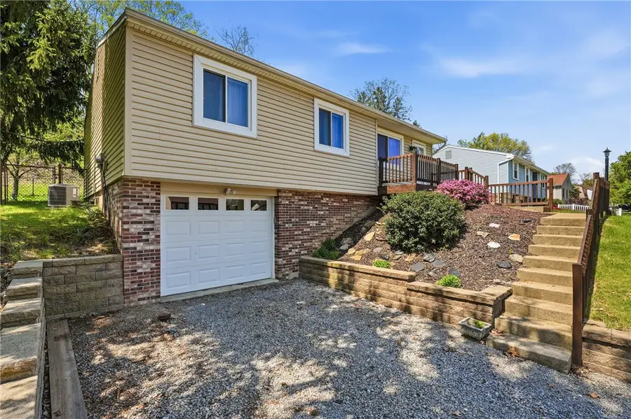 3522 Woodlake Drive, West Deer, PA 16046 - #3
