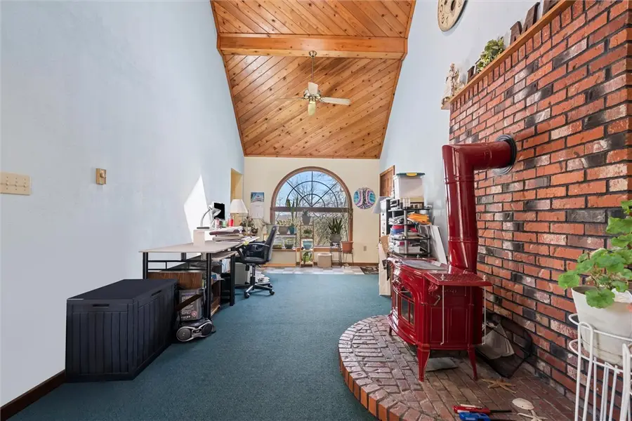 1242 La Belle Vue Rd, Vandergrift, PA 15690 - #3