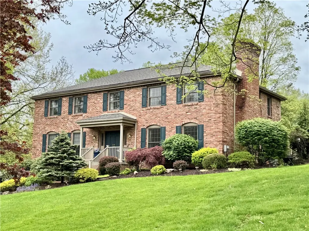 164 Pleasantview Dr, Canonsburg, PA 15317 - #1