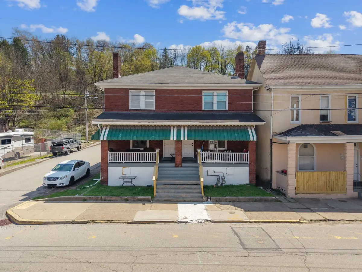 602 Division Street, Jeannette, PA 15644 - #1