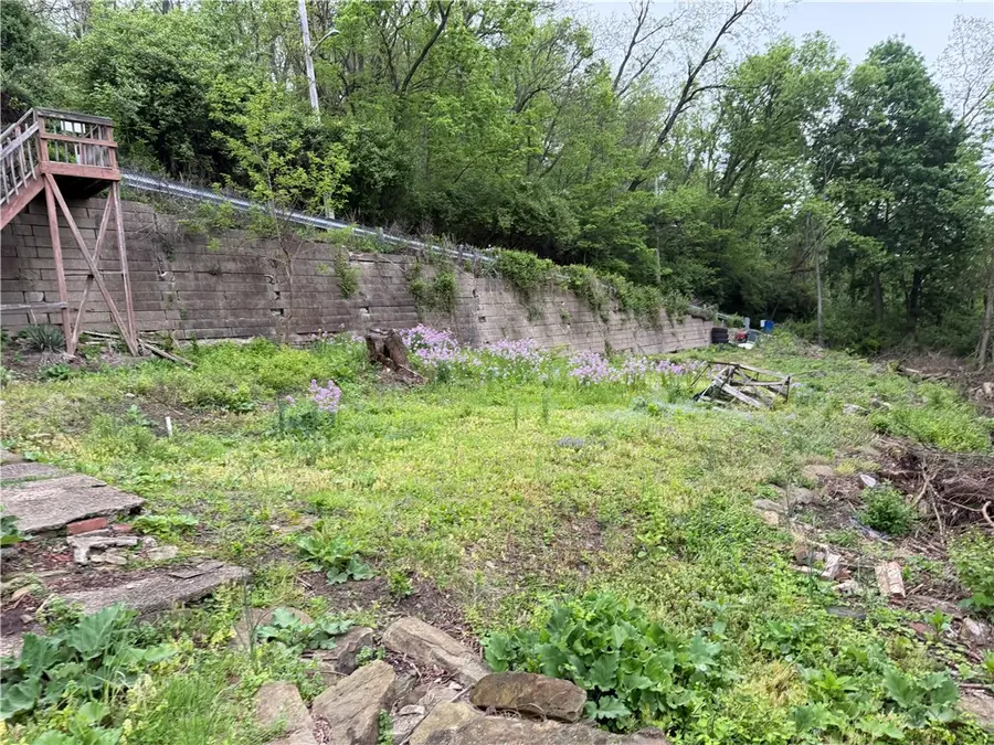 279 Advent Street, Pittsburgh, PA 15220 - #3