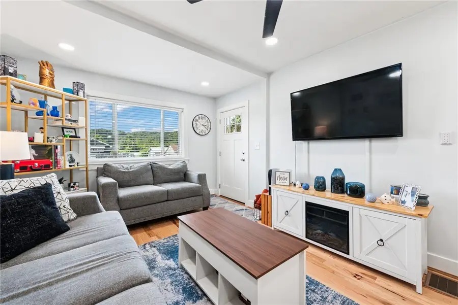 1512 3rd St, Natrona Heights, PA 15065 - #3