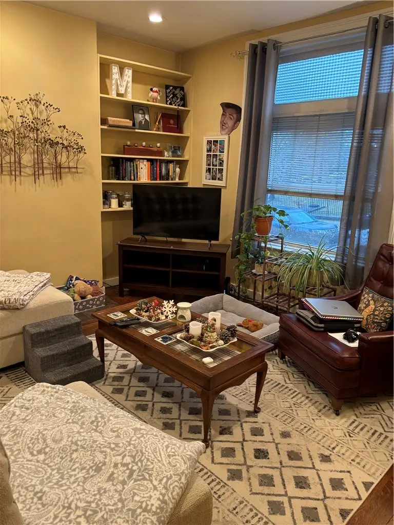 602 S Dallas, Pittsburgh, PA 15217 - #3