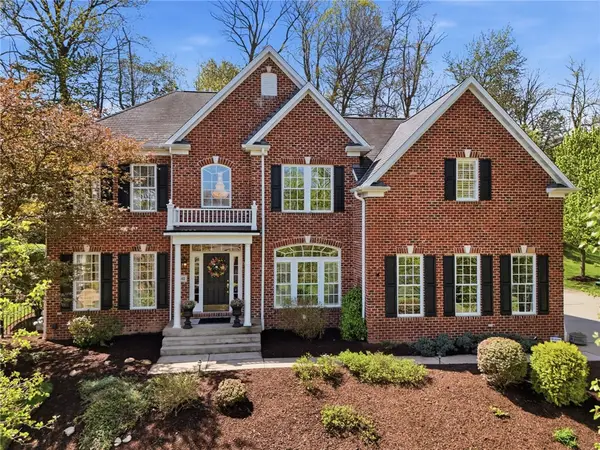 302 Bunker Hill Drive, Canonsburg, PA 15317