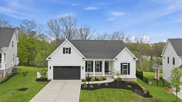 333 Crest Ln, Mars, PA 16046