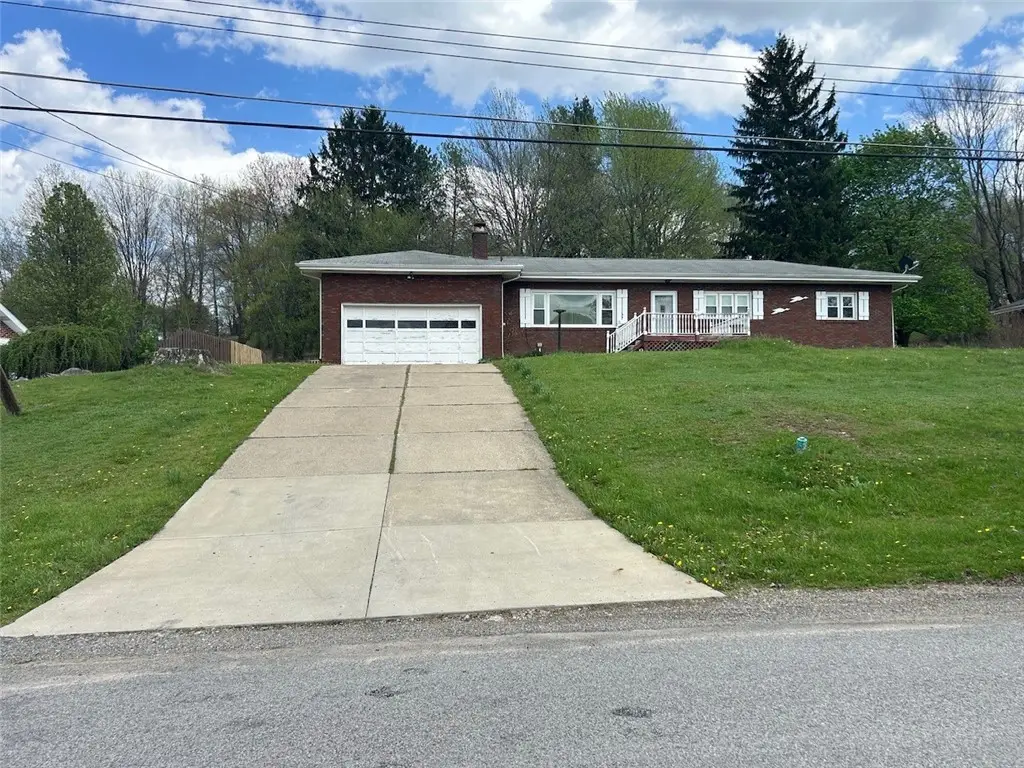 541 Morningstar Dr, Ellwood City, PA 16117 - #1