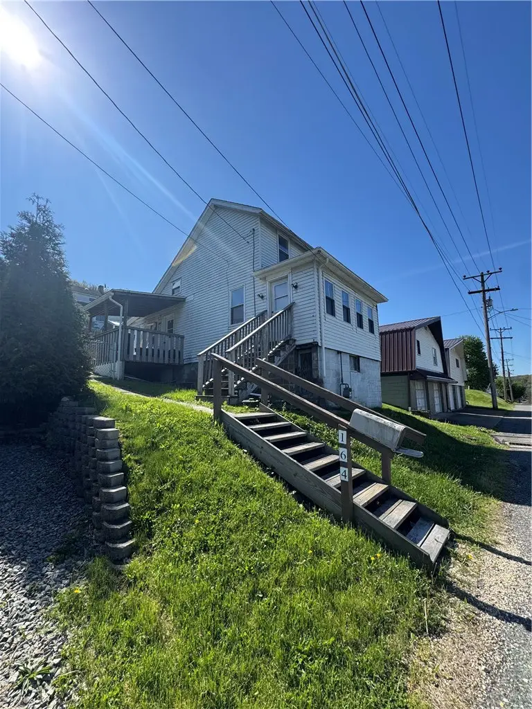 164 N 1st St, West Newton, PA 15089 - #2