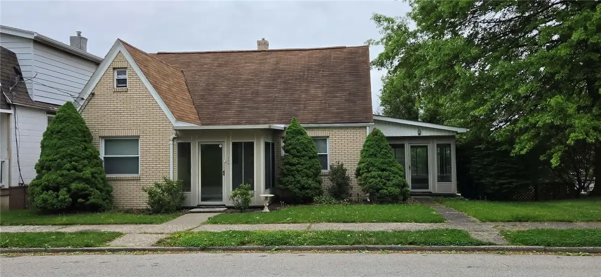 156 Oakland Ave, Uniontown, PA 15401 - #1