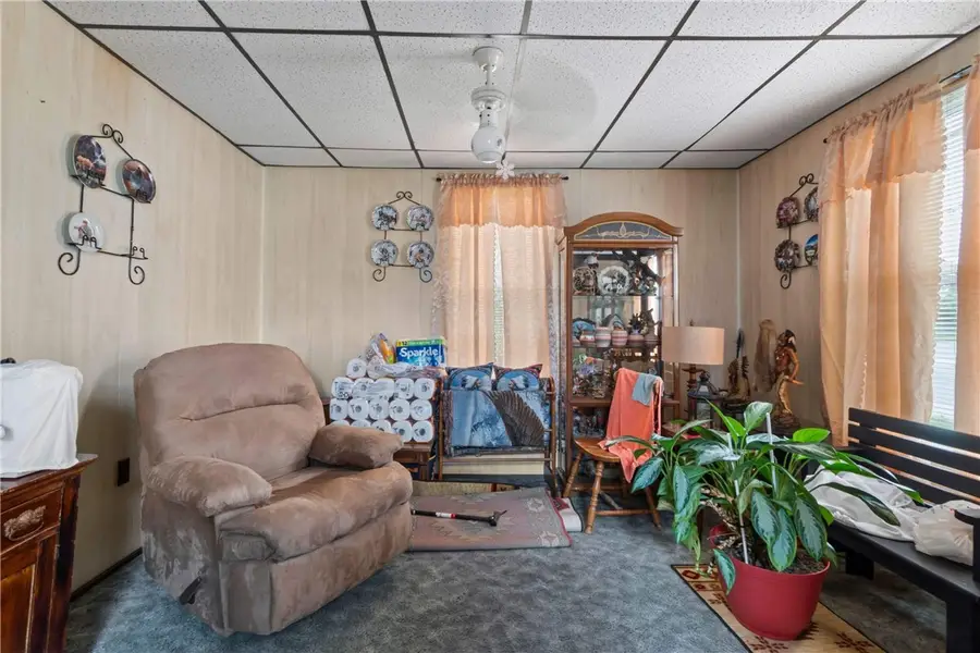 402 N 4th St, Youngwood, PA 15697 - #3