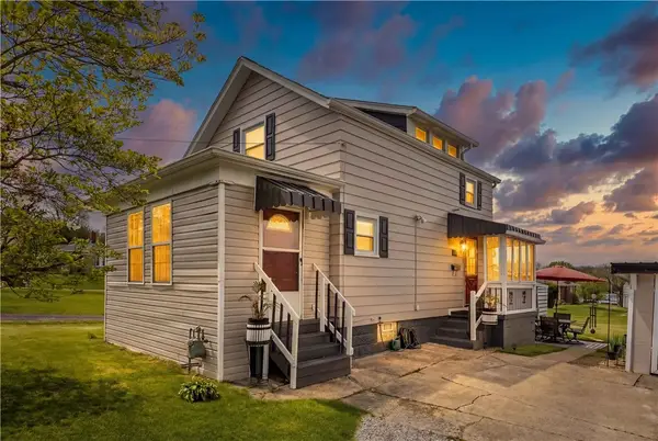 210 First Ave, Belle Vernon, PA 15102