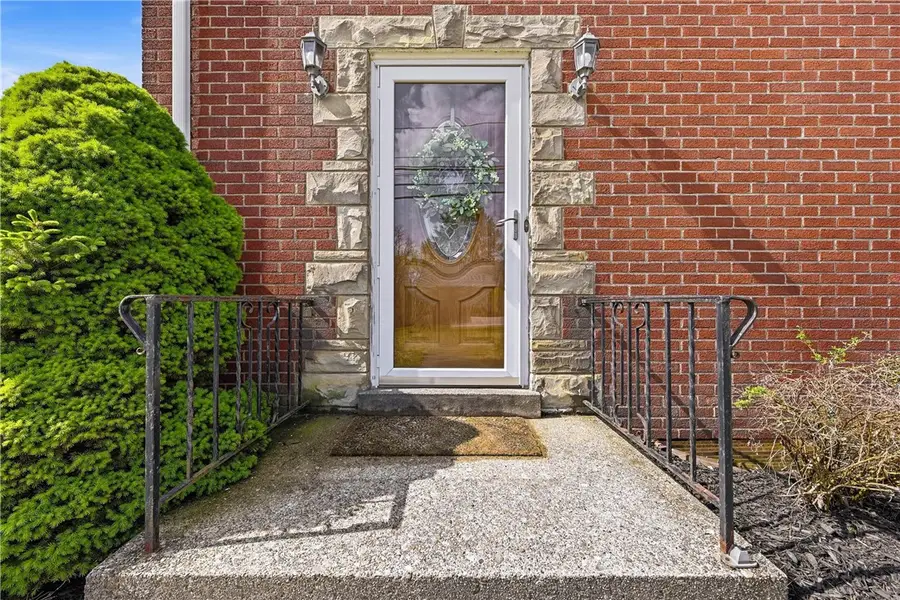 835 Wible Run Rd, Pittsburgh, PA 15209 - #2