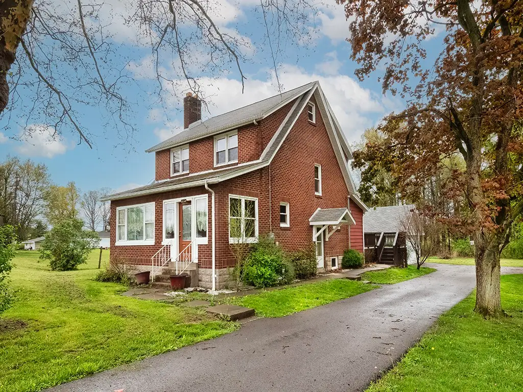 385 N Pike Rd, Sarver, PA 16055 - #1