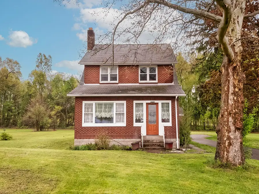 385 N Pike Rd, Sarver, PA 16055 - #2