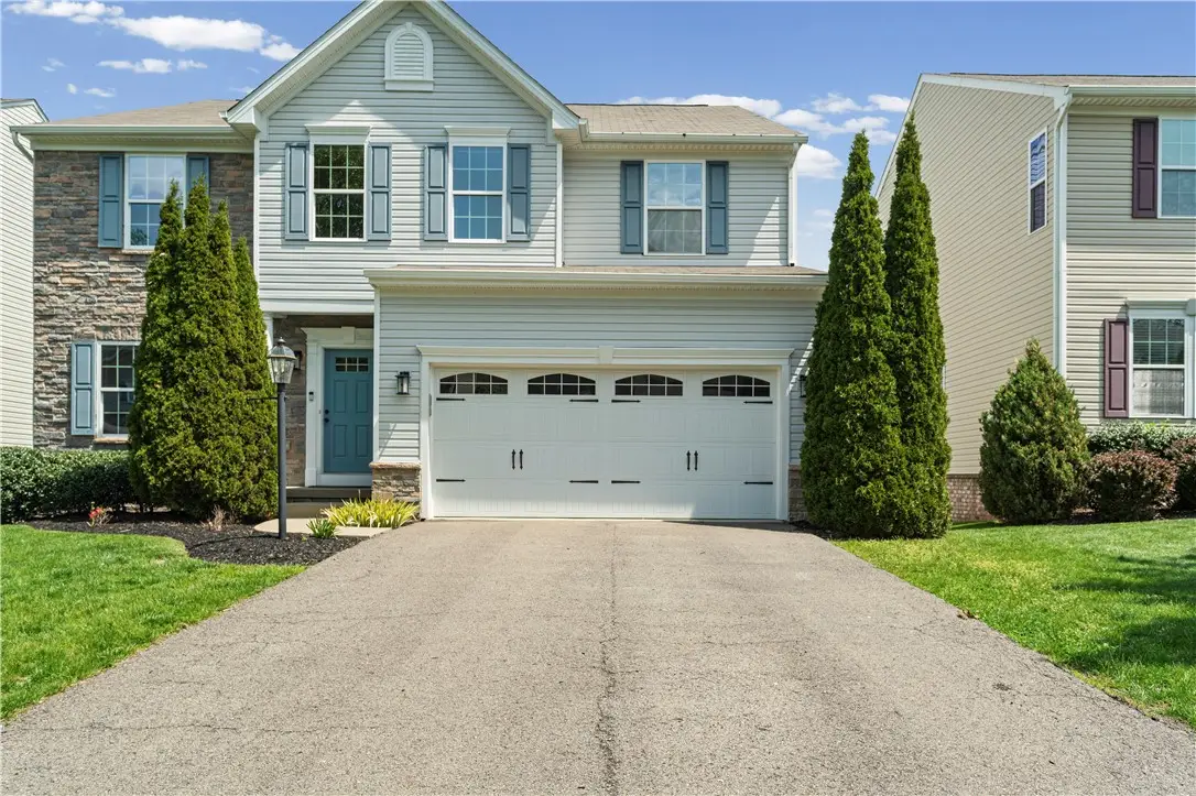 215 Long Ridge Dr, Coraopolis, PA 15108 - #1