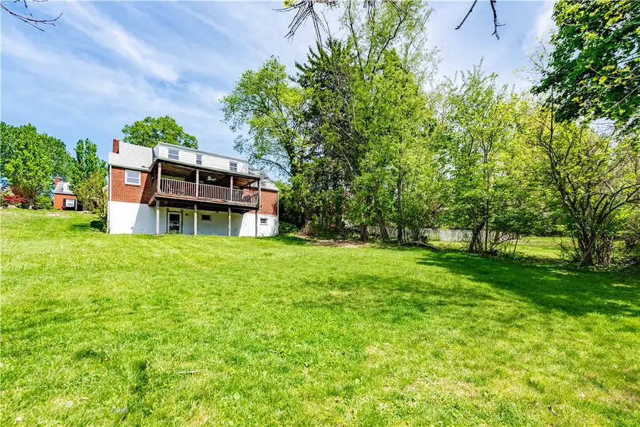 19 Locust Lane, Upper Saint Clair, PA 15241 - #3