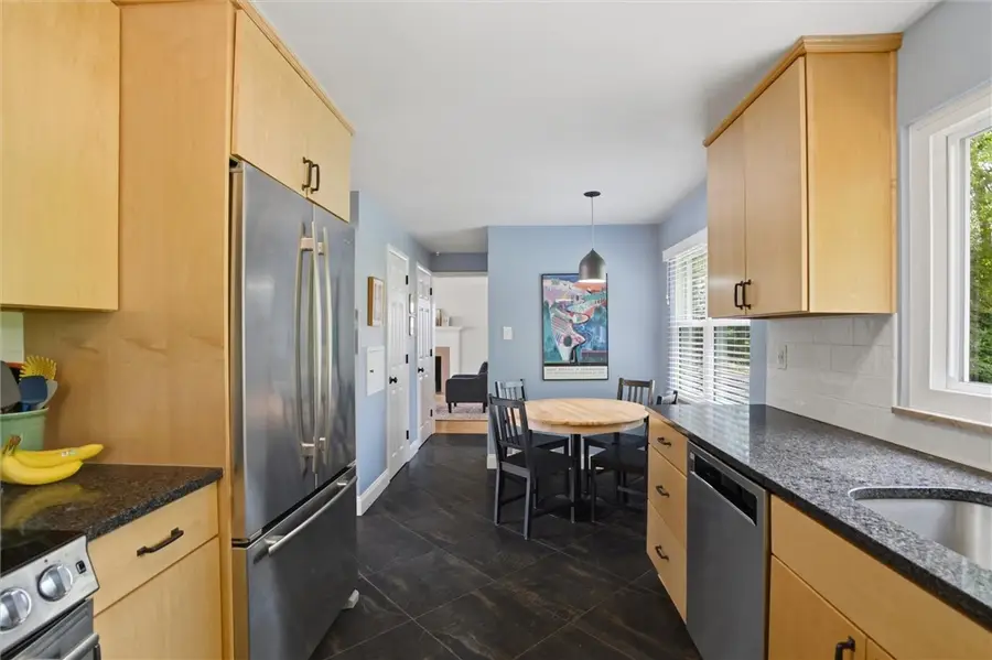 835 Chalmers Pl, Pittsburgh, PA 15243 - #3