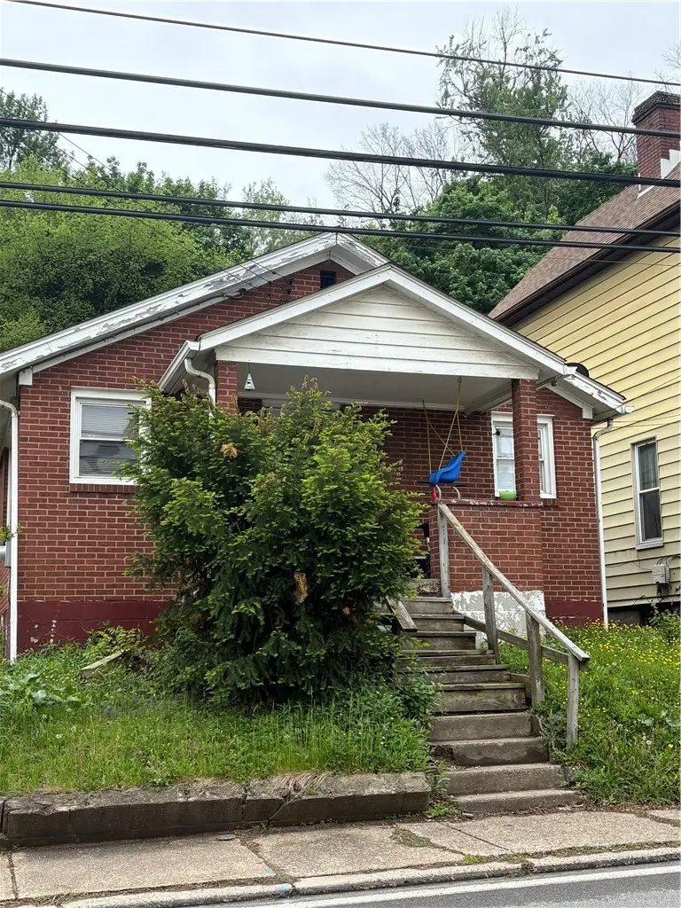 444 Wall, Wall, PA 15148 - #2