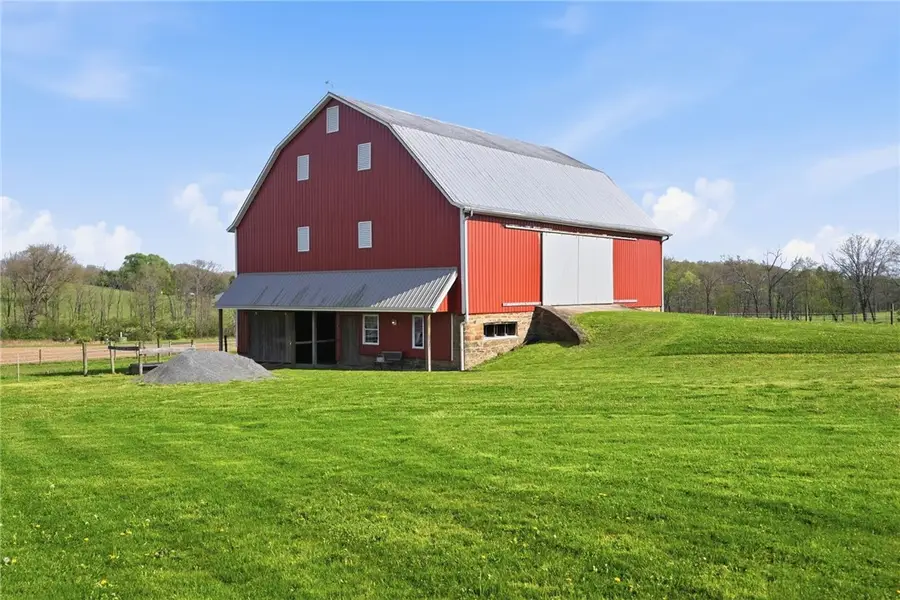 2117 Tunnelton Rd, Clarksburg, PA 15725 - #3
