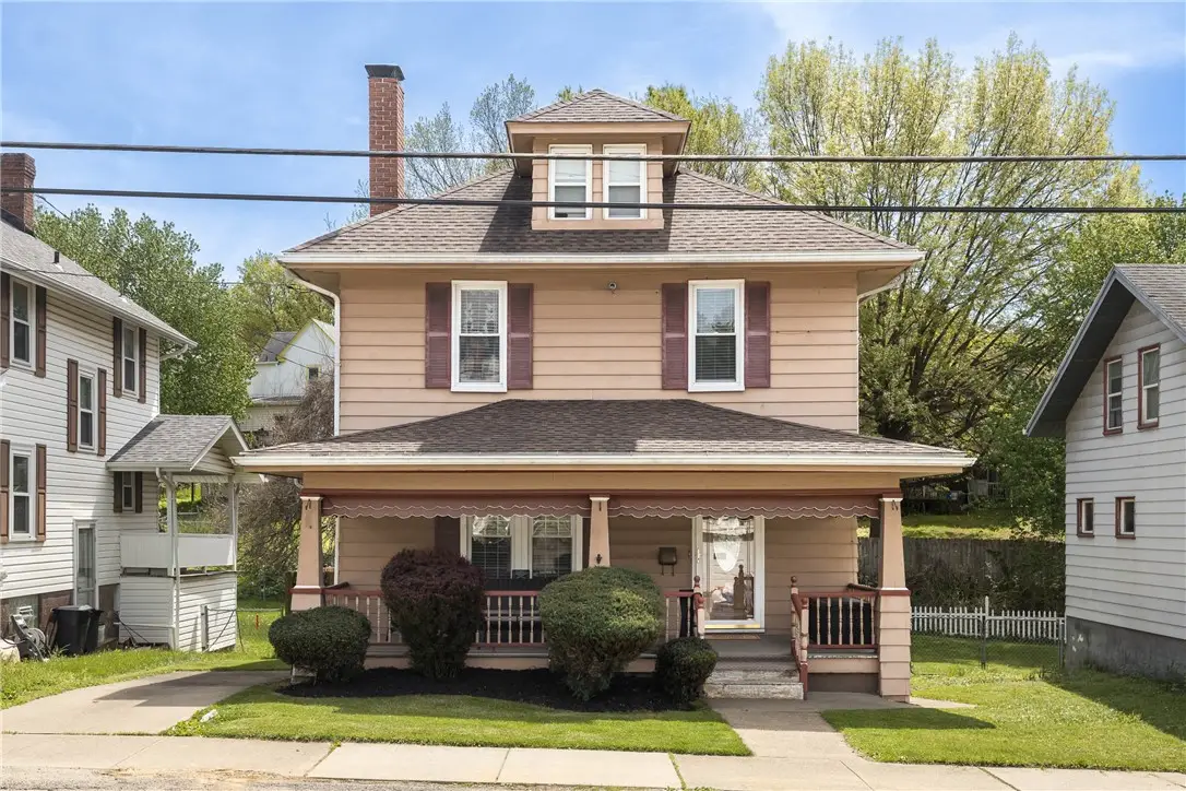 70 E Katherine Ave, Washington, PA 15301 - #1