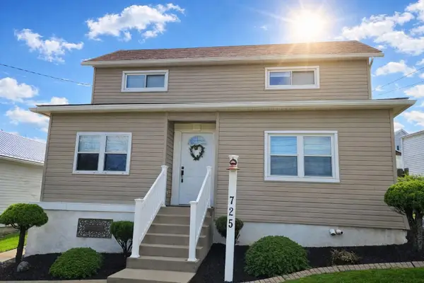 725 Longfellow Street, Vandergrift, PA 15690