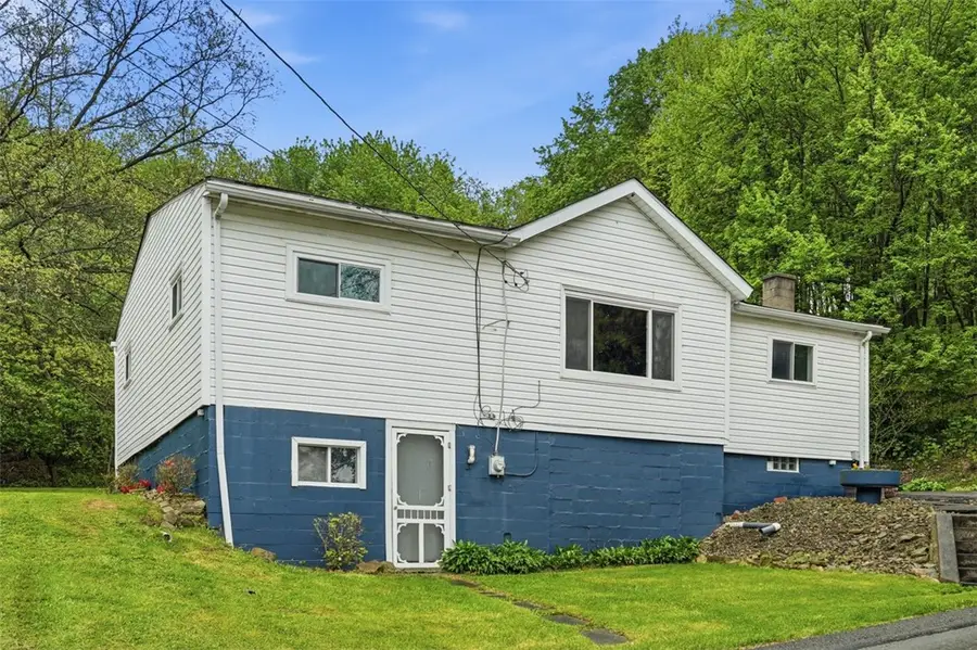 246 Highland Rd, Rochester, PA 15074 - #2