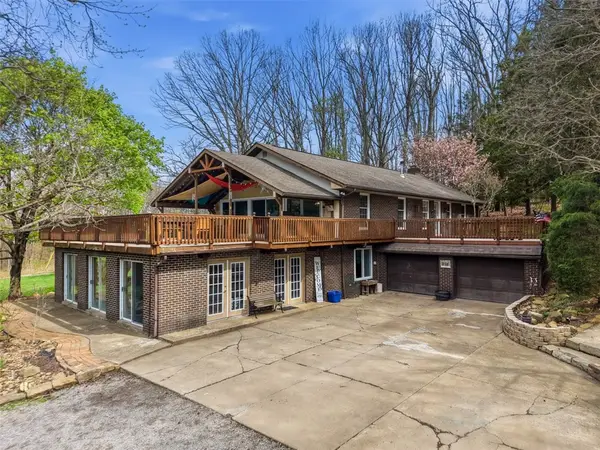 215 Wises Grove Rd, New Brighton, PA 15066