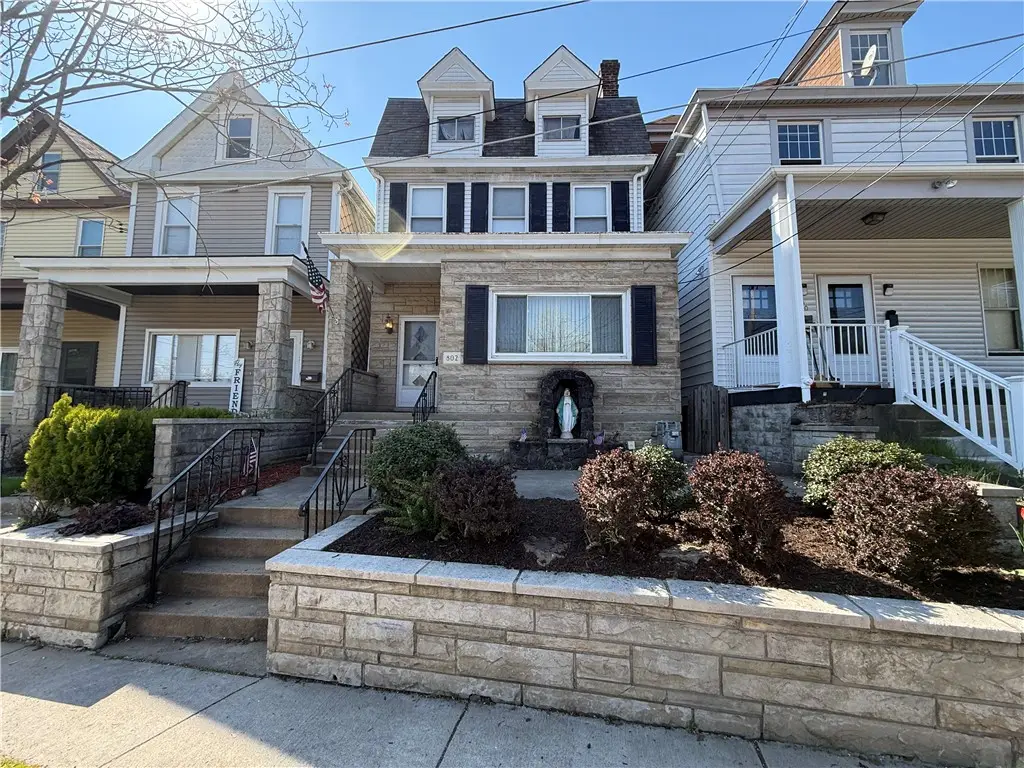 802 Boggs Ave, Pittsburgh, PA 15211 - #1