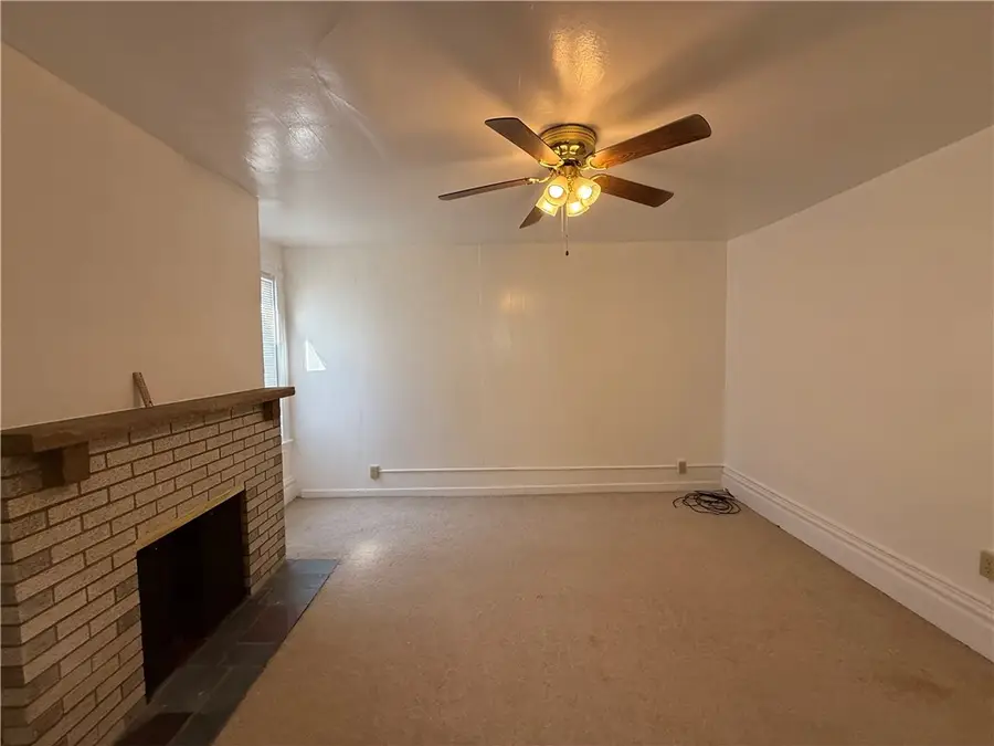 802 Boggs Ave, Pittsburgh, PA 15211 - #3