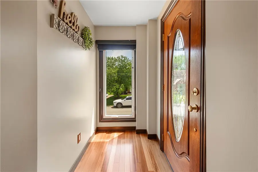 1122 Hillsview Ter, Pittsburgh, PA 15220 - #3