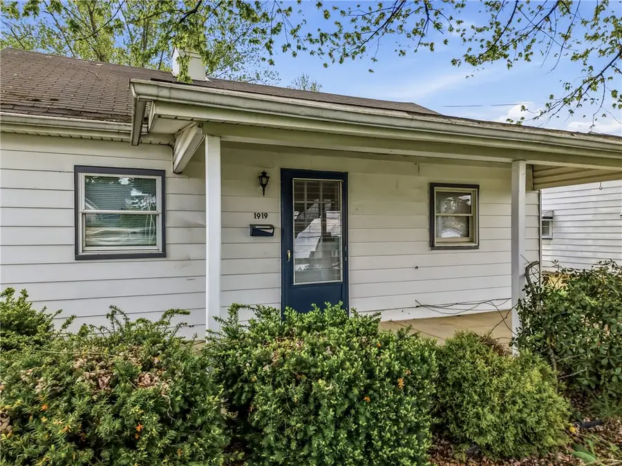 1919 W Washington St, New Castle, PA 16101 - #2