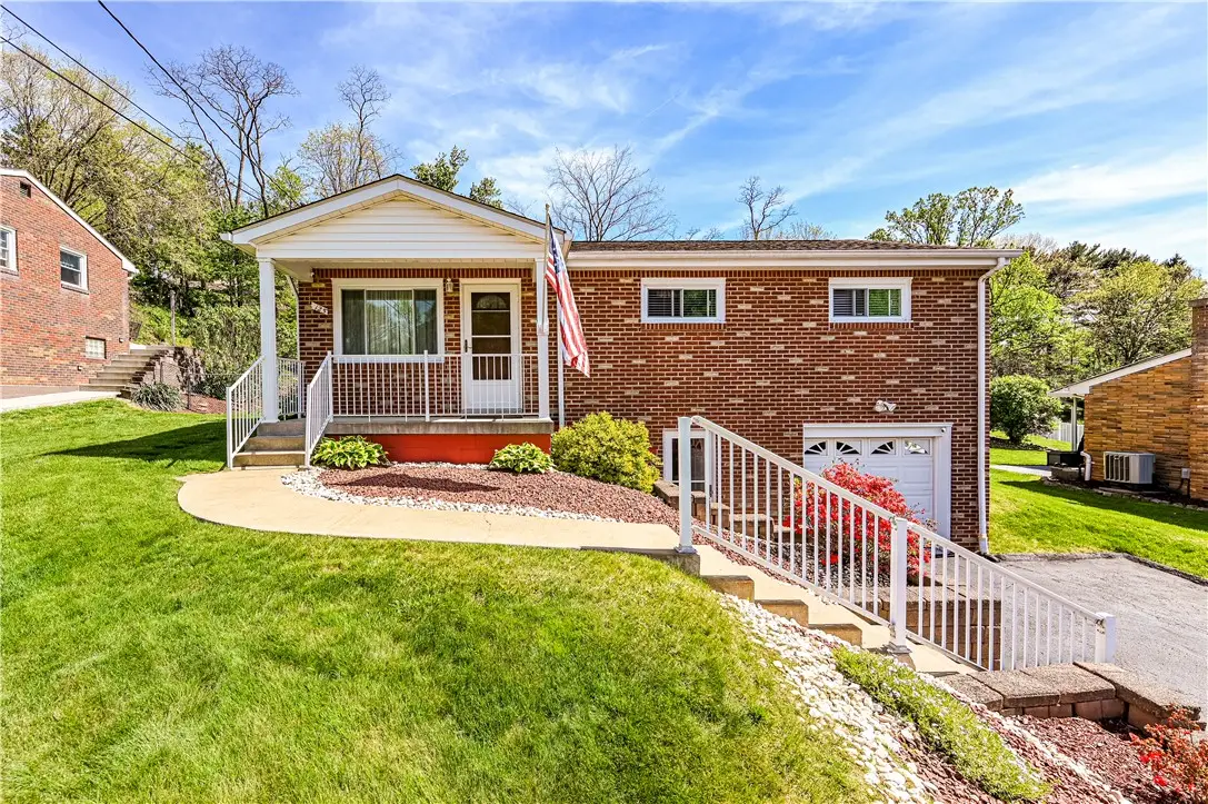 125 Forest Drive, North Huntingdon, PA 15642 - #1