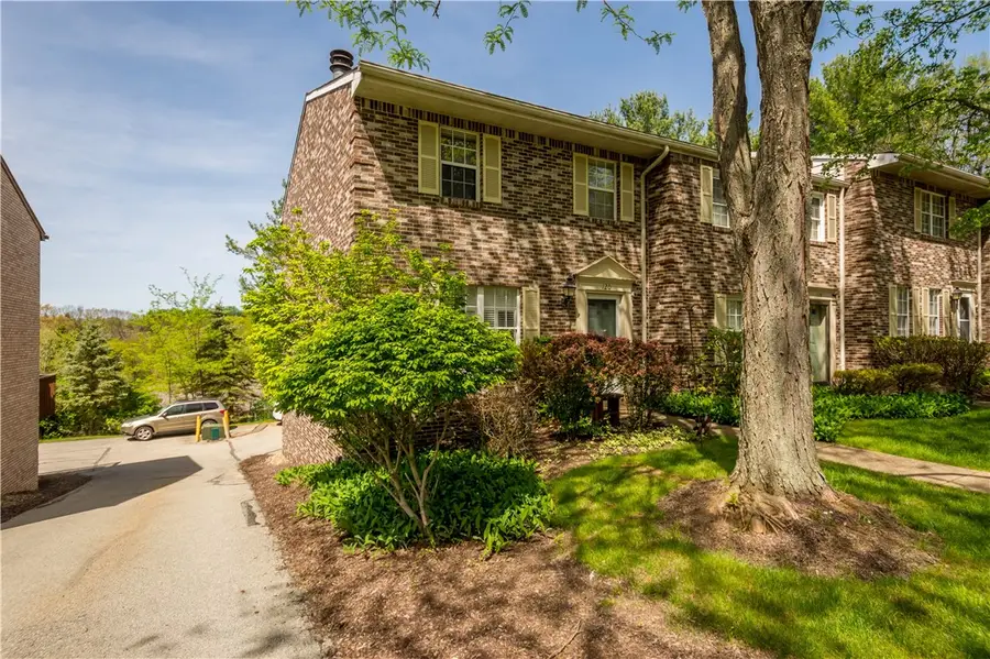 120 Inverness Dr, Pittsburgh, PA 15237 - #2