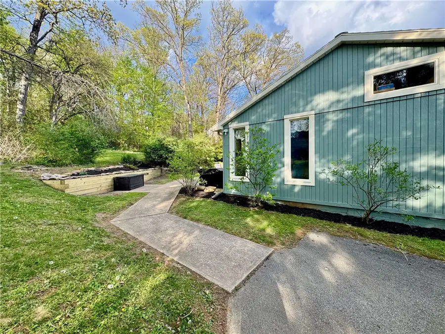 504 Sawmill Rd, Greensburg, PA 15601 - #3